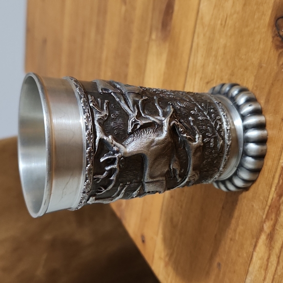 German Pewter Hunt Scene 4.75" Swordsman, Hounds Deer 🦌 New! - Picture 3 of 5